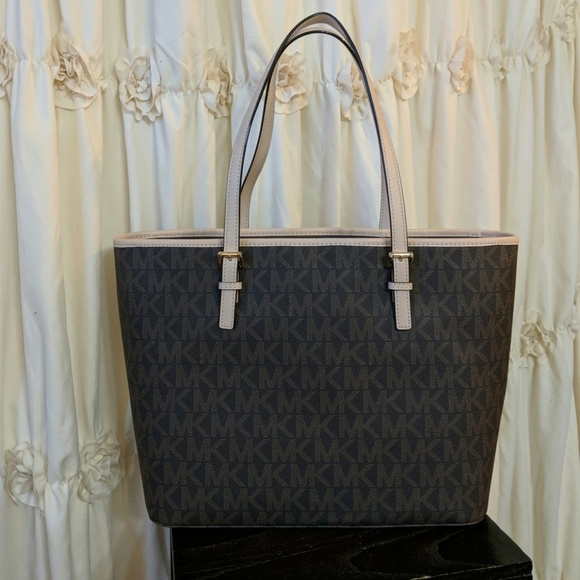 NWT Michael Kors Travel Tote - Picture 2 of 5